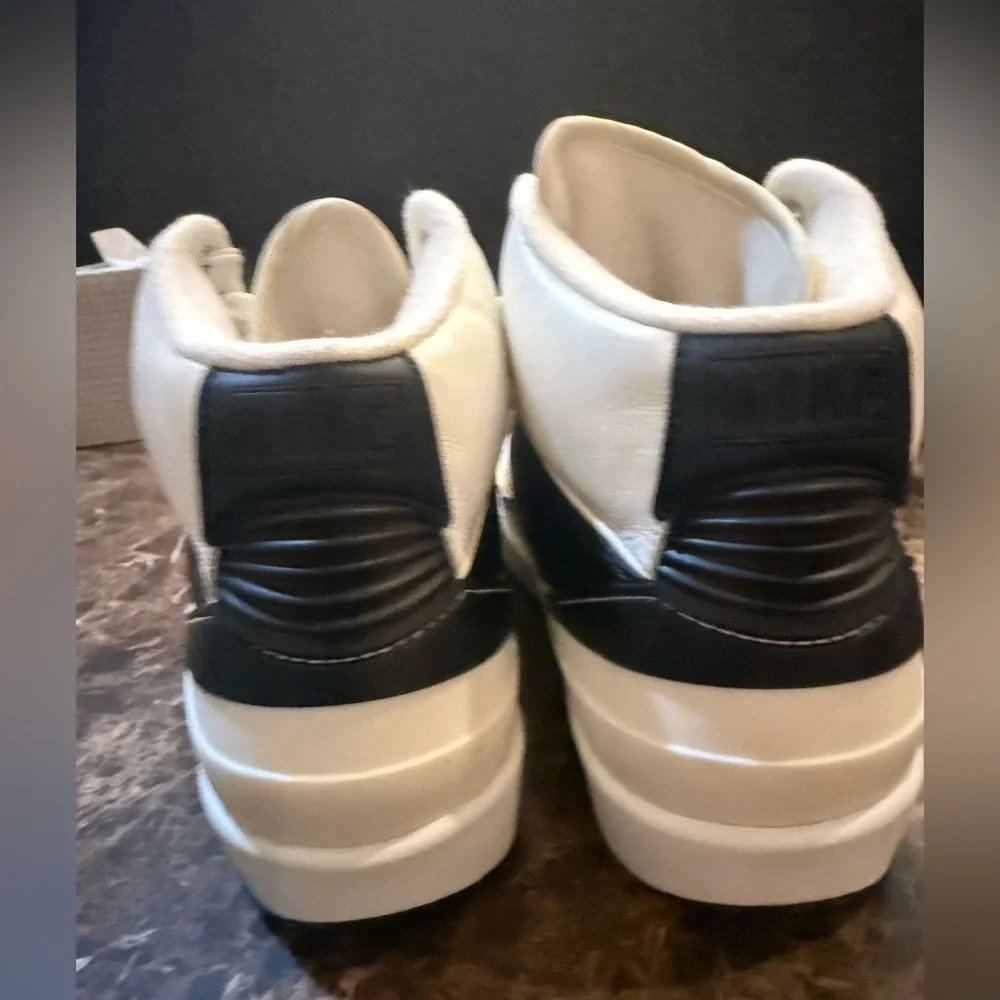 Nike. Wmns Air Jordan 2 Retro 'Sail Black'. Size 7.5.